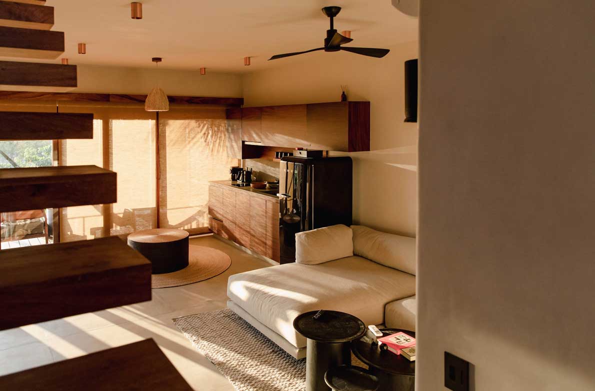 Deluxe Hideaway interior
